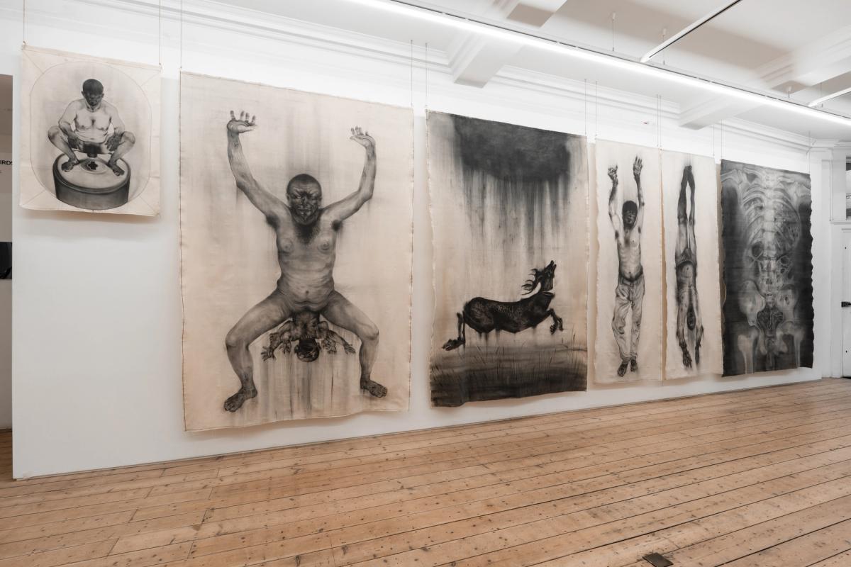 Amin Bagheri’s Hyle – Dark Light (2025) is currently on show at Ab-Anbar Gallery, London. Photo: © George Baggaley. Courtesy of Ab-Anbar Gallery