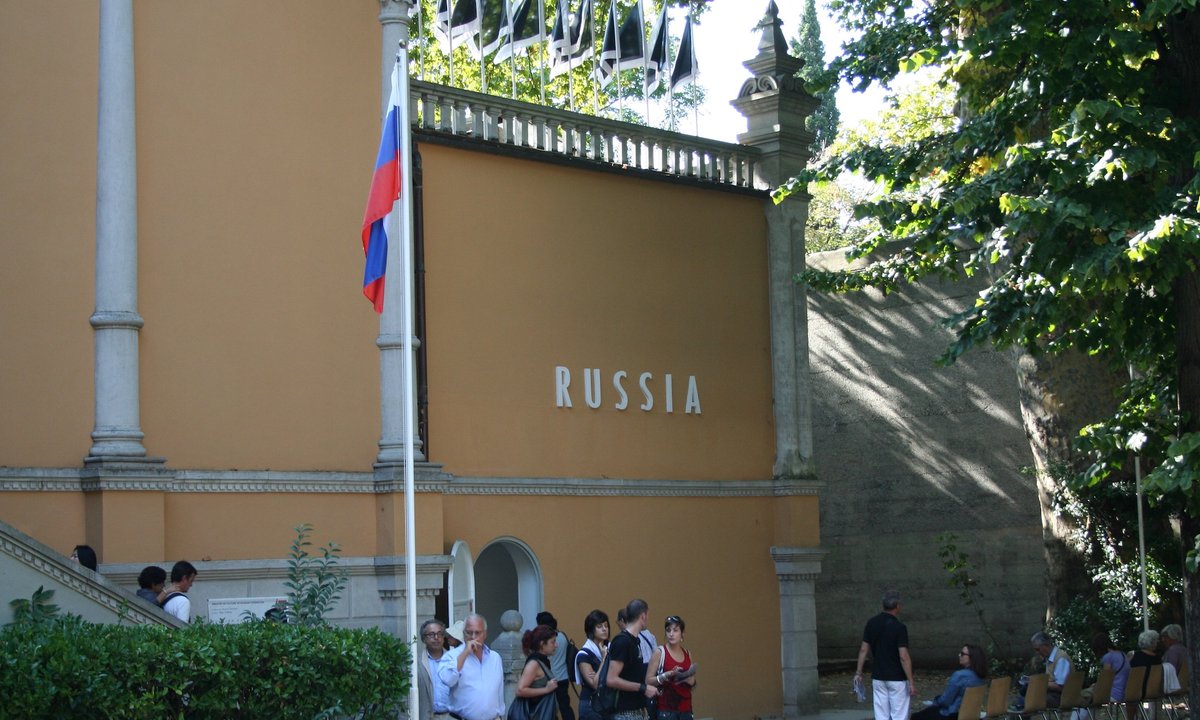 Members of European Parliament call on EU to pull Venice Biennale funding over Russian participation