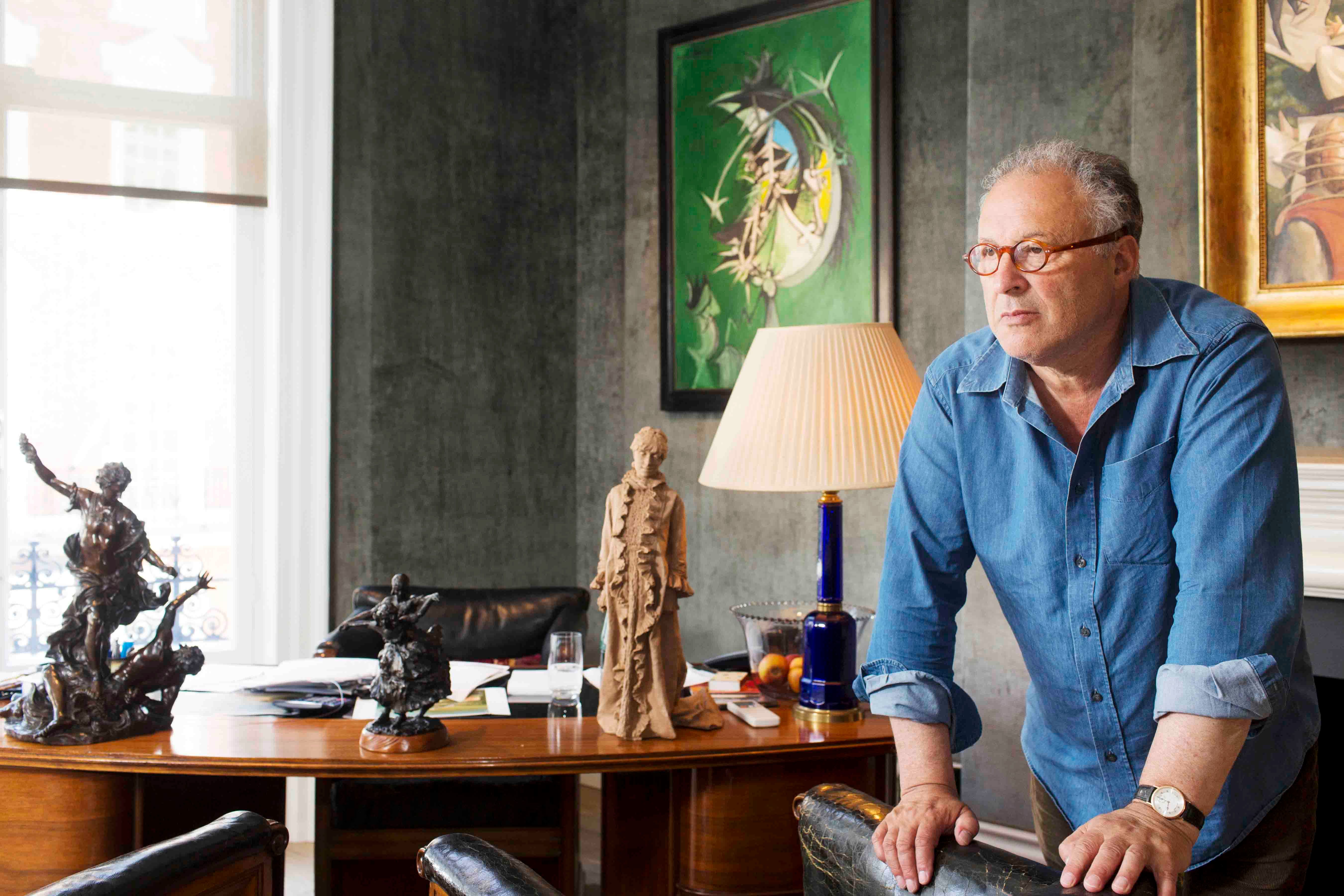 Danny Katz in his Mayfair gallery © Guihlem Alandry