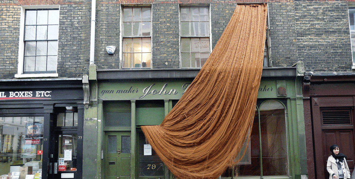 Alice Anderson’s work Synapses (2010) at The Riflemaker Gallery Alice Anderson’s work Synapses (2010) at The Riflemaker Gallery © Loz Pycock