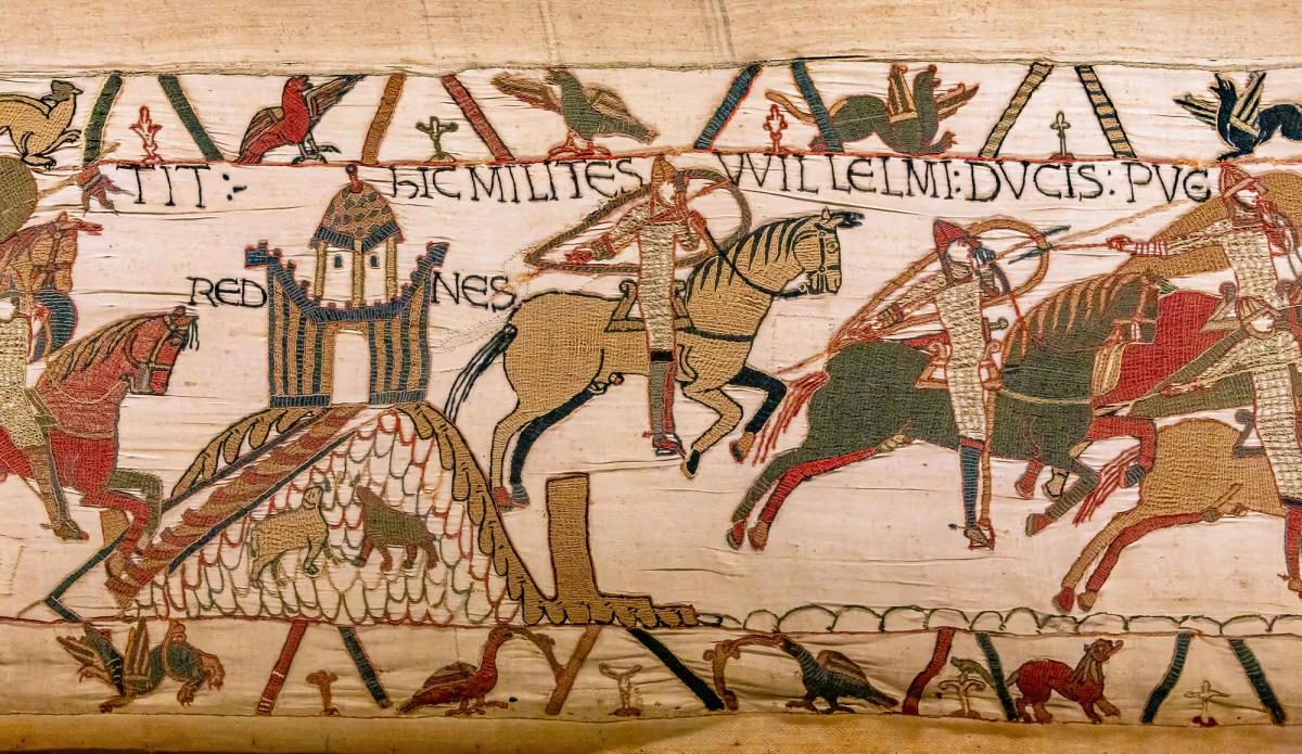 The tapestry celebrates William the Conqueror’s victory in the Battle of Hastings in 1066

Photo: photogolfer