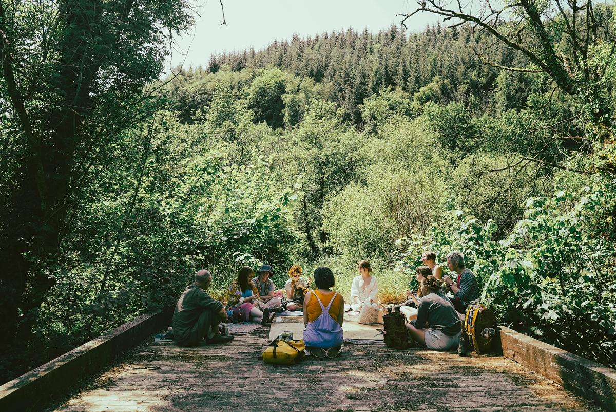 Participants on Oriel Myrddin Gallery's 'I fyny' Nurturing Welsh Artists Programme
Photo: Winnie Finesse