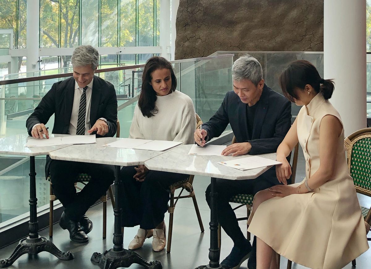 The Yuz Museum and Los Angeles County Museum signed a co-operation agreement with Qatar Museums in Shanghai last month. From left to right: Michael Govan, Lacma's chief executive and director; Aisha Al-Khater, director of Strategic Museum Relations for Qatar Museums; Budi Tek and Michelle Tek, co-founders of the Yuz Museum in Shanghai © Yuz Museum