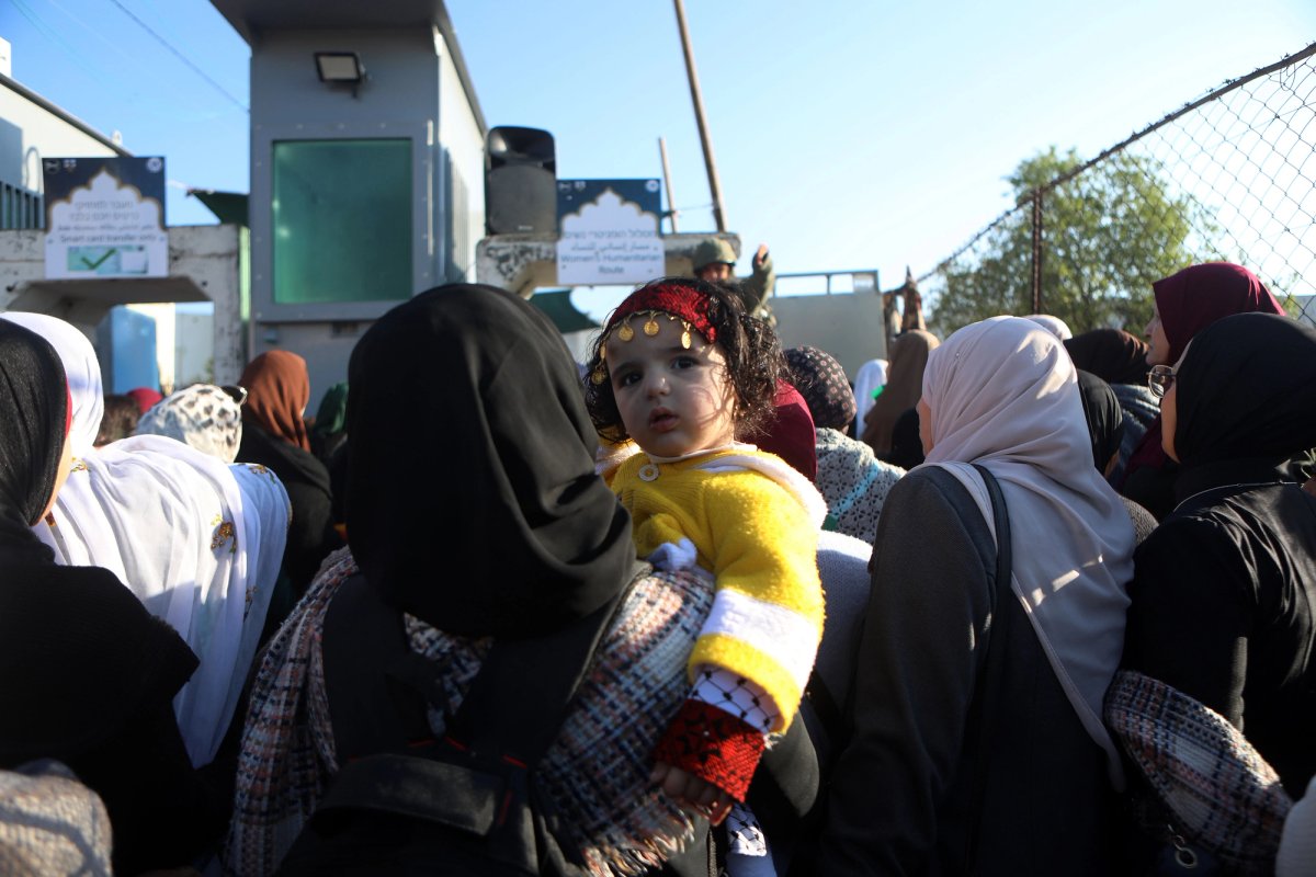 Palestinian women at a checkpoint separating Bethlehem and Jerusalem and near the Dar Jacir art centre, which is “often at the forefront of clashes between the youth and the Israeli army”, according to its director, Emily Jacir
Photo: Wisam Hashlamoun/Anadolu Agency via Getty Images