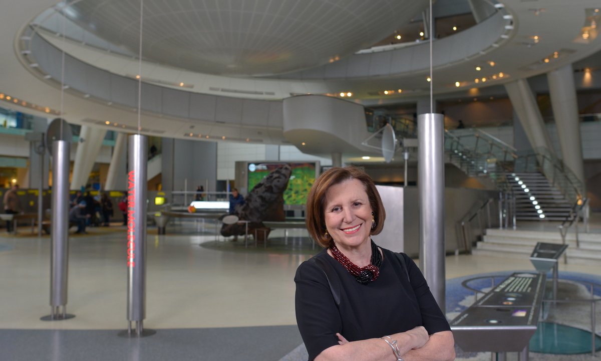 American Museum of Pure Historical past president Ellen V. Futter steps down after nearly 30 years within the submit American Museum of Pure Historical past president Ellen V. Futter steps down after nearly 30 years within the submit