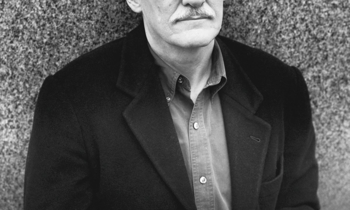 indispensable critic, poet, and lyrical observer of the embodied expertise of artwork indispensable critic, poet, and lyrical observer of the embodied expertise of artwork