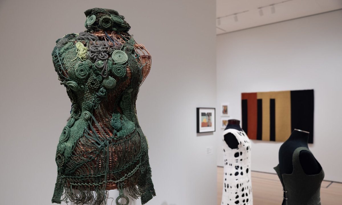 Bauhaus thread weaves through expansive textile show at MoMA