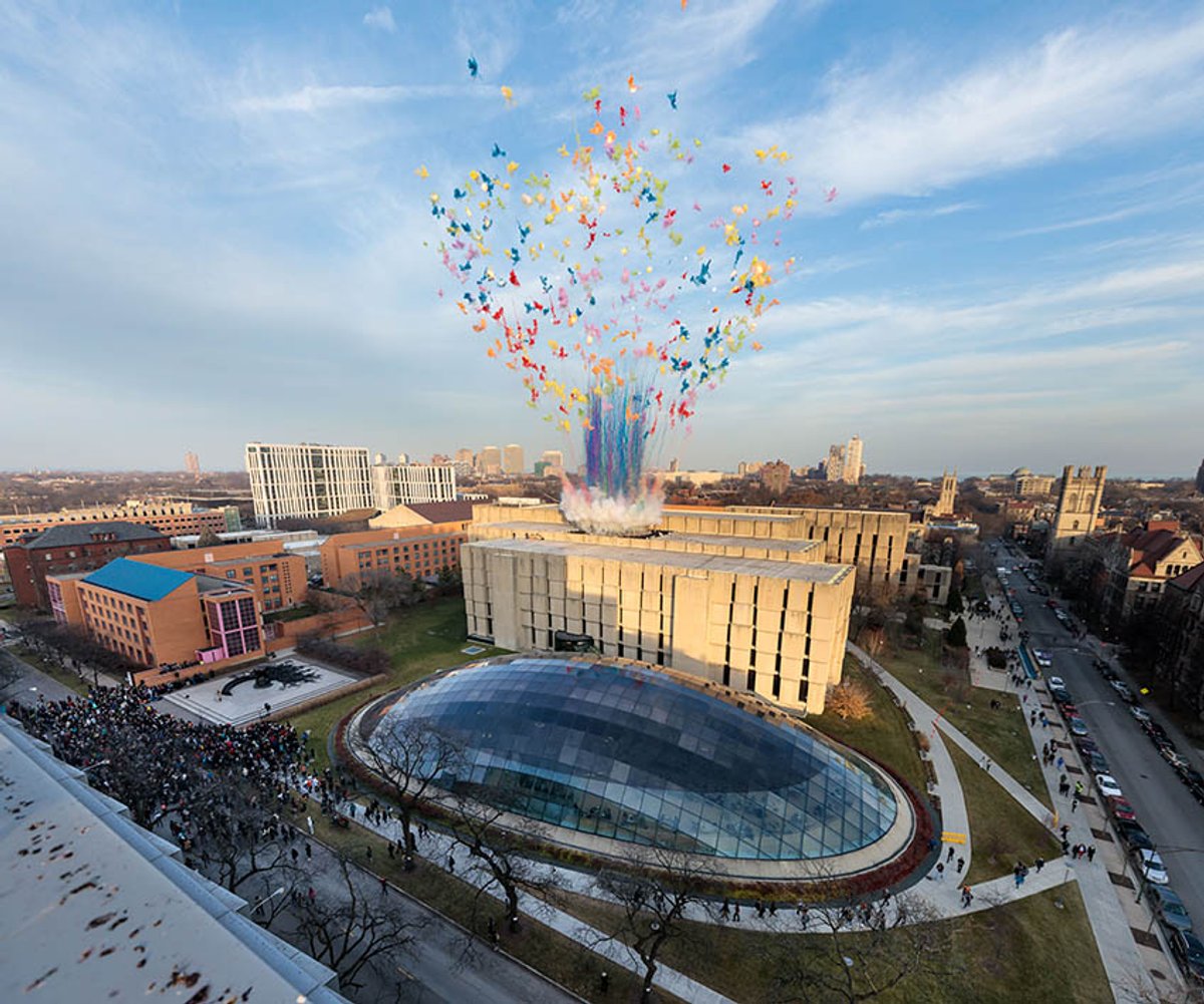 Cai Guo-Qiang's Color Mushroom Cloud (2017). The work is a commission of UChicago Arts and the Smart Museum of Art Photo: John Zich.