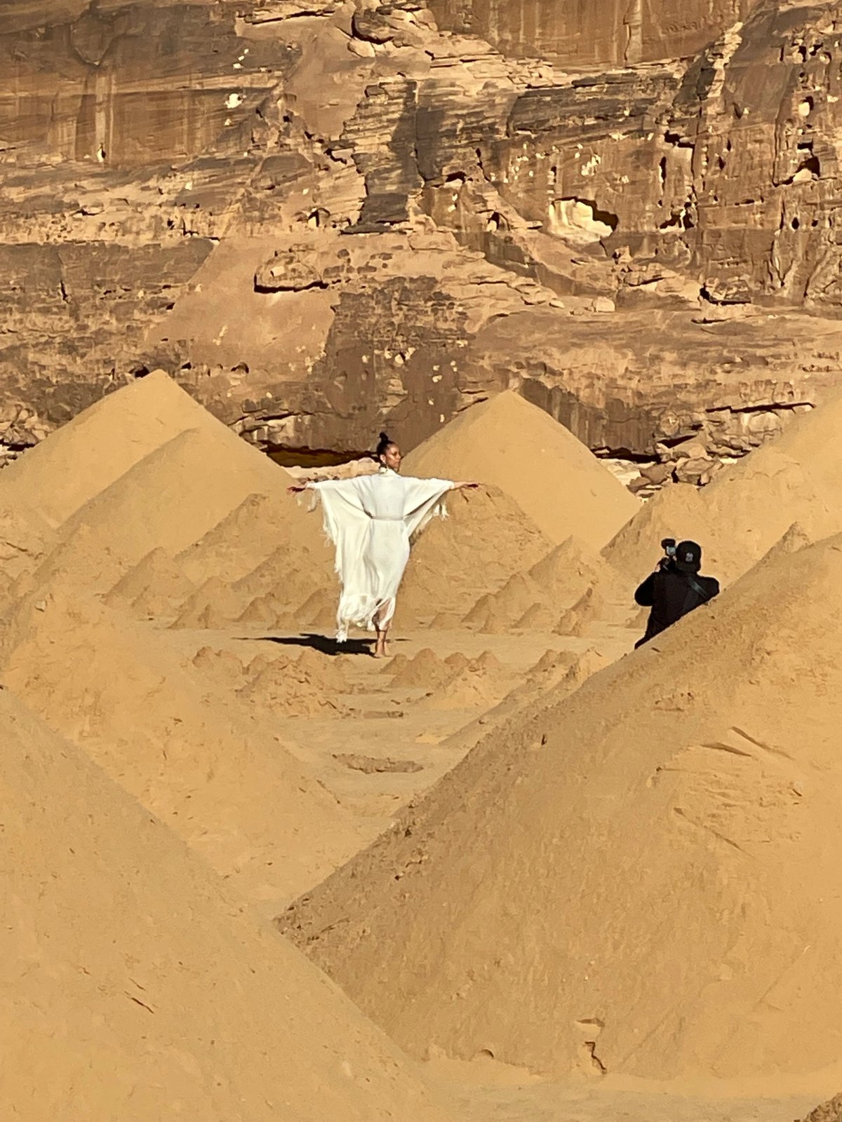 Alicia Keys loves Jim Denevan's work at Desert X AlUla
Gareth Harris