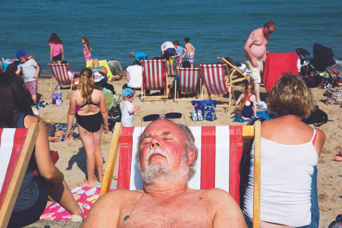 “Colourful, vibrant, often funny”: acclaimed British documentary photographer Martin Parr’s Llandudno, Wales (2013)
© Martin Parr/Magnum Photos/Rocket Gallery