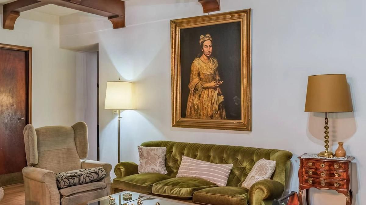 Giuseppe Ghislandi’s Portrait of a Lady was spotted in a listing on the website of the estate agent Robles Casas & Campos in August
Photo: Robles Casas & Campos