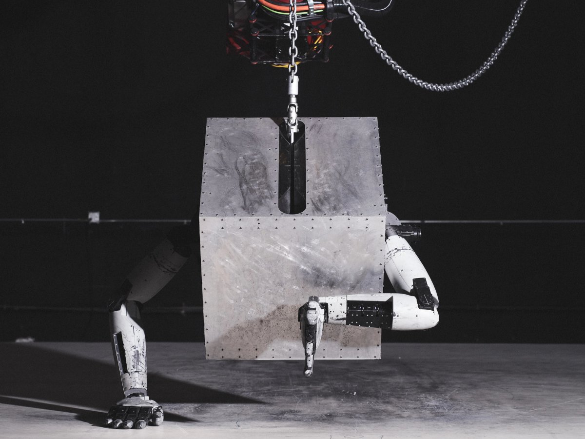 Jordan Wolfson's Body Sculpture (2023)
National Gallery of Australia Kamberri/Canberra, purchased 2019 © Jordan Wolfson. Courtesy Gagosian, Sadie Coles HQ, and David Zwirner. Photo: David Sims.