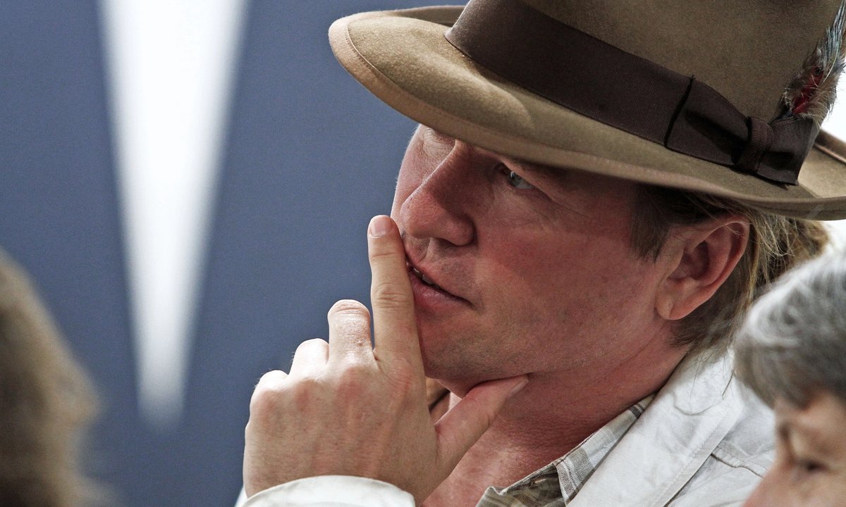 Remembering Val Kilmer: film star, artist, collector and subverter of the male archetype – The Art Newspaper Remembering Val Kilmer: film star, artist, collector and subverter of the male archetype – The Art Newspaper