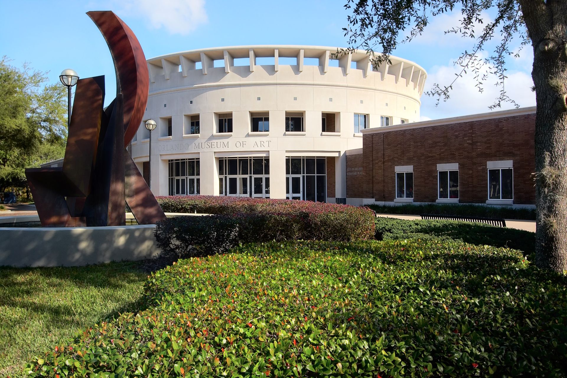 The Orlando Museum of Art in Orlando, Florida. Wikimedia Commons.