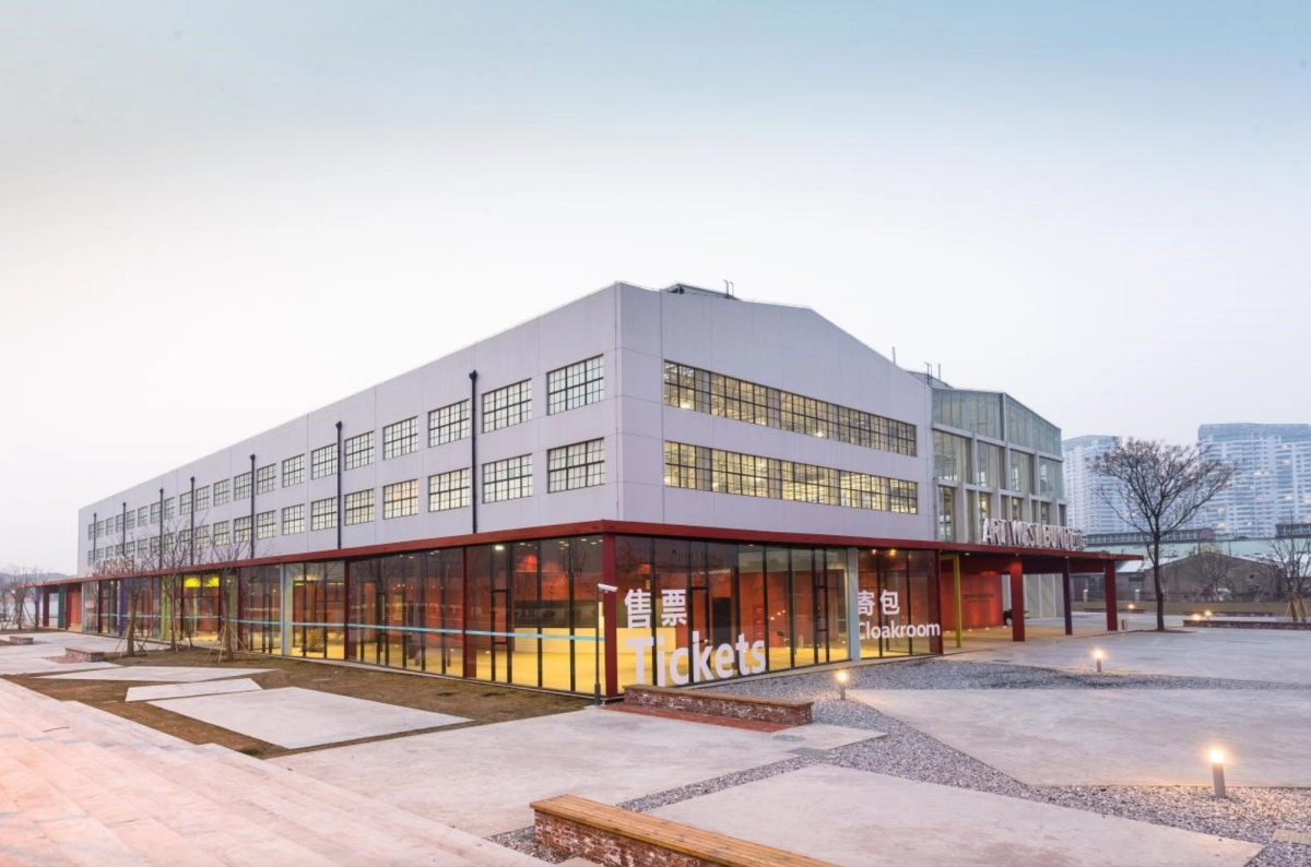 West Bund Art & Design fair 2022 shut one day early due to Covid-19 concerns. Courtesy of West Bund Art & Design