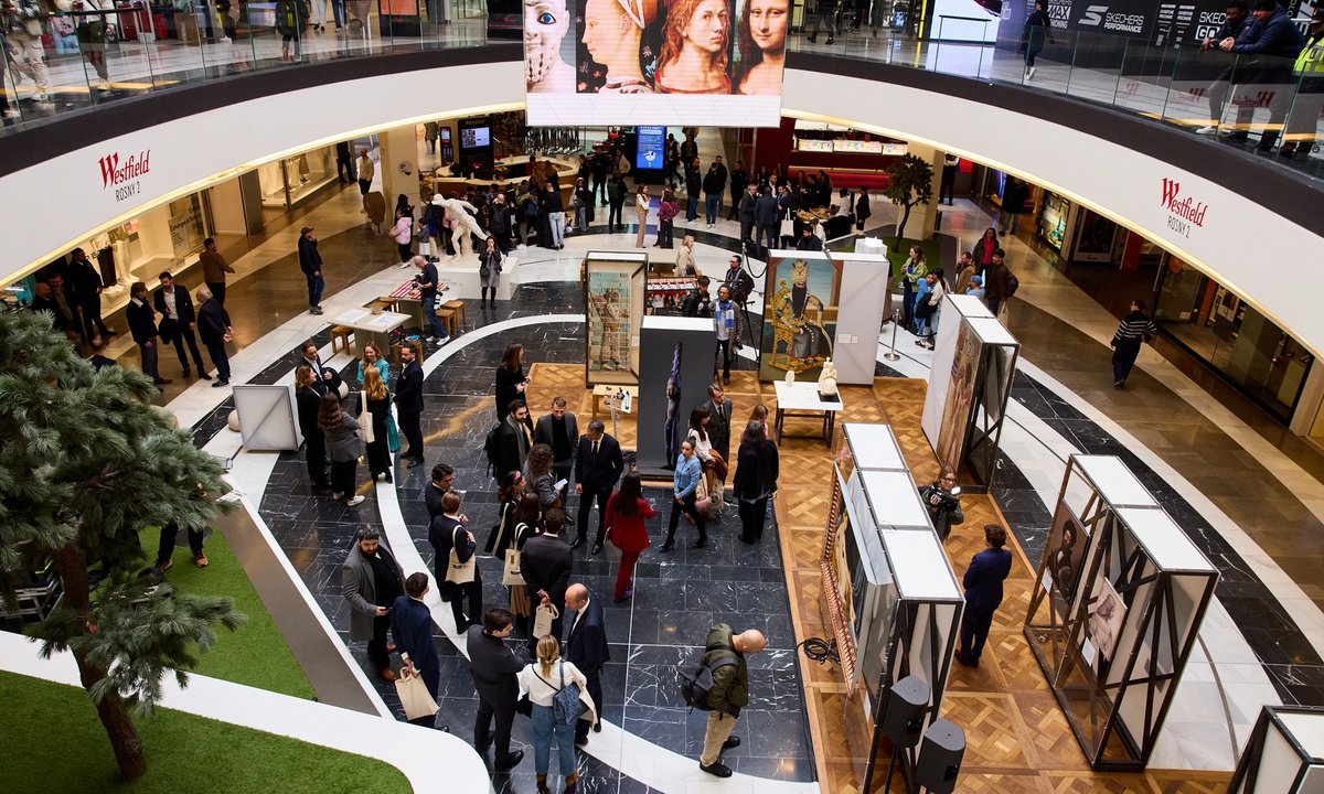 Retail therapy: Louvre takes reproductions to French shopping centres – The Art Newspaper