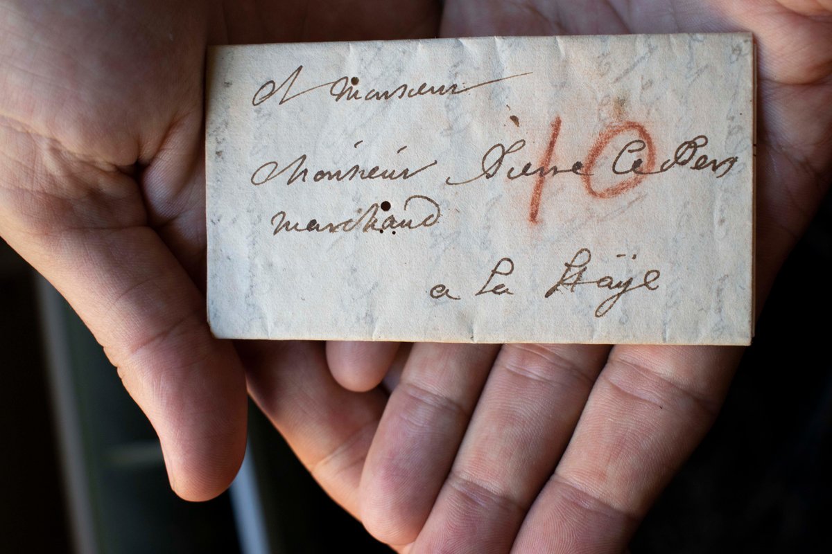 The 1697 letter sent by Jacques Sennacques in Paris to his cousin Pierre Le Pers  in the Hague © Unlocking History Research Group