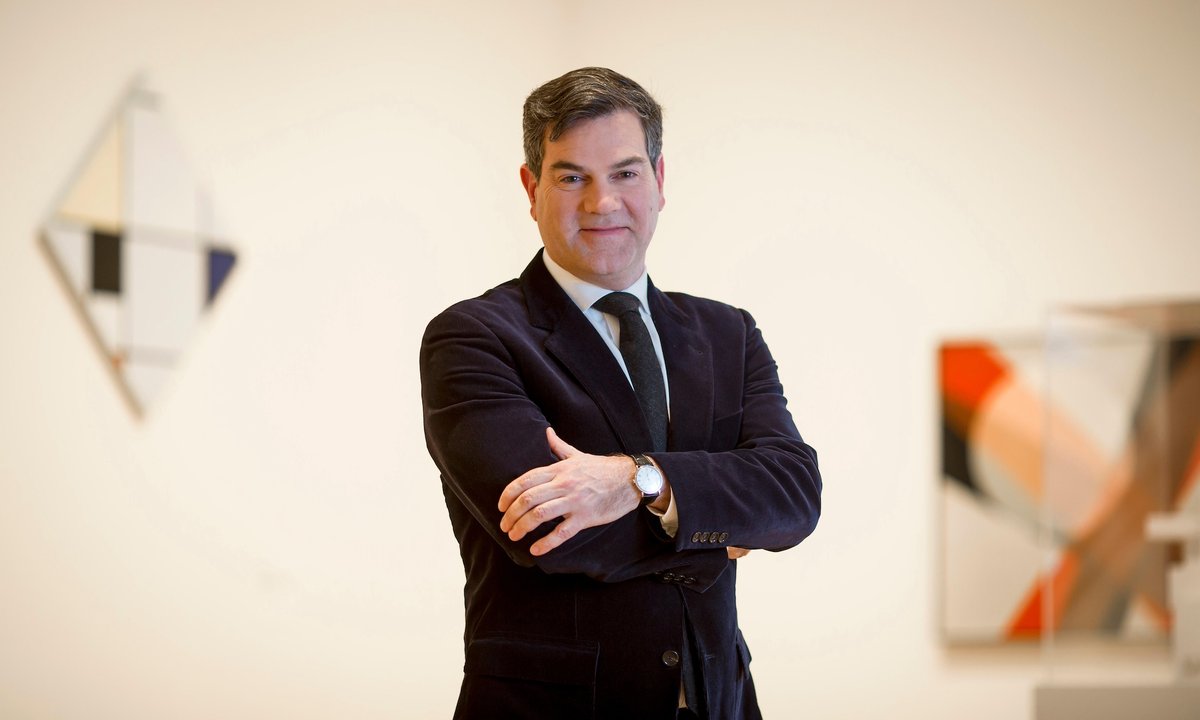 Art Institute of Chicago's director on leave amid investigation into airplane incident