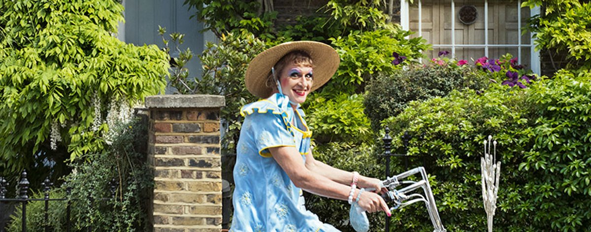 Grayson Perry posing with Princess Freedom Bicycle (2017) (© 2020 the artist; Photo: Thierry Bal) Grayson Perry posing with Princess Freedom Bicycle (2017) (© 2020 the artist; Photo: Thierry Bal)