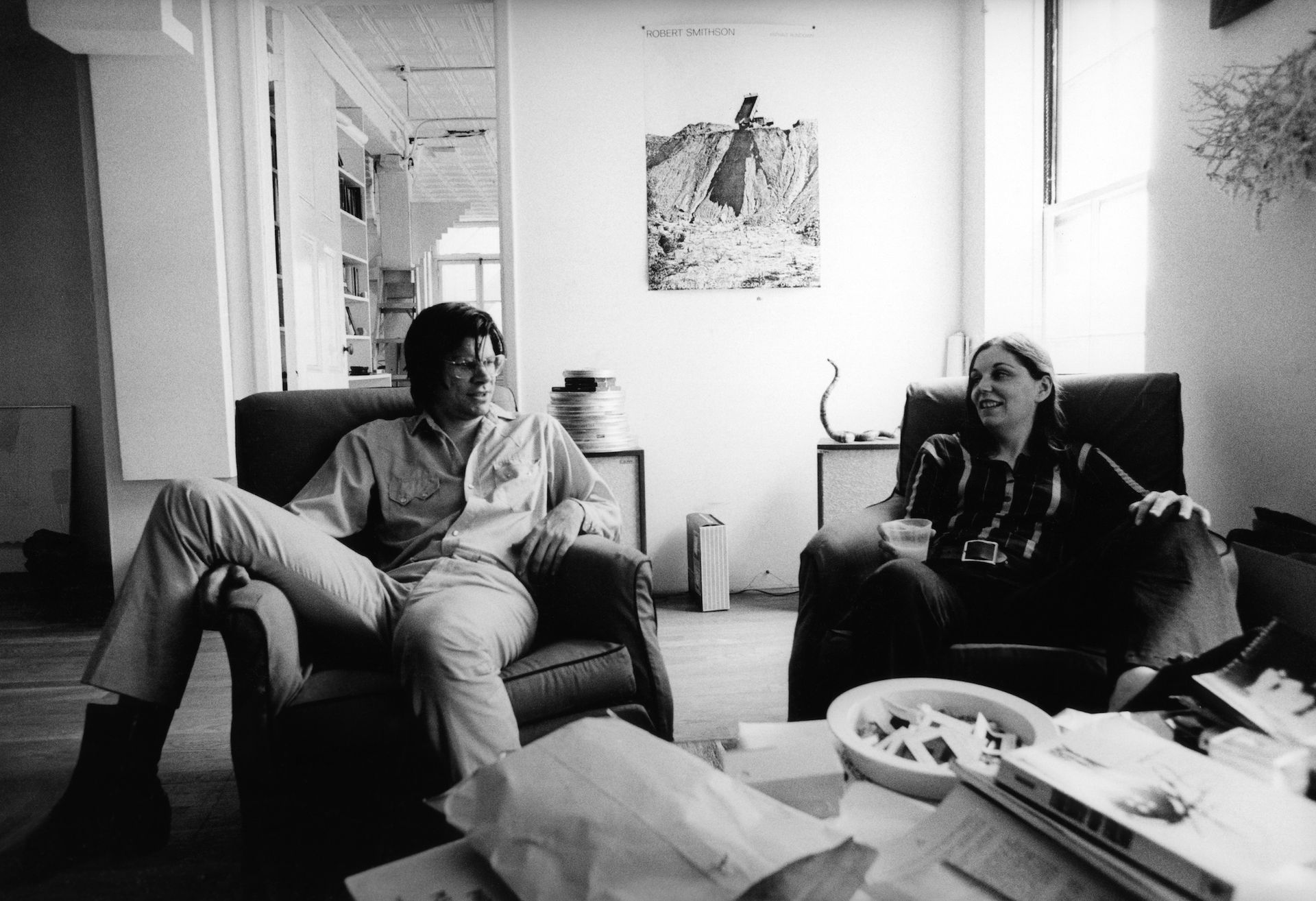 Nancy Holt and Robert Smithson in their Greenwich Street loft, New York City, 1970 Photograph: Gianfranco Gorgoni. © Holt/Smithson Foundation / Licensed by Artists Rights Society, New York