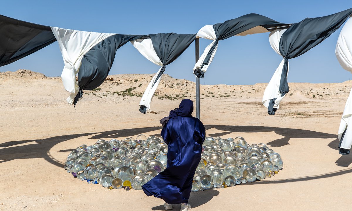 Olafur Eliasson puts climate change front and centre in Qatar exhibition and desert installation Olafur Eliasson puts climate change front and centre in Qatar exhibition and desert installation