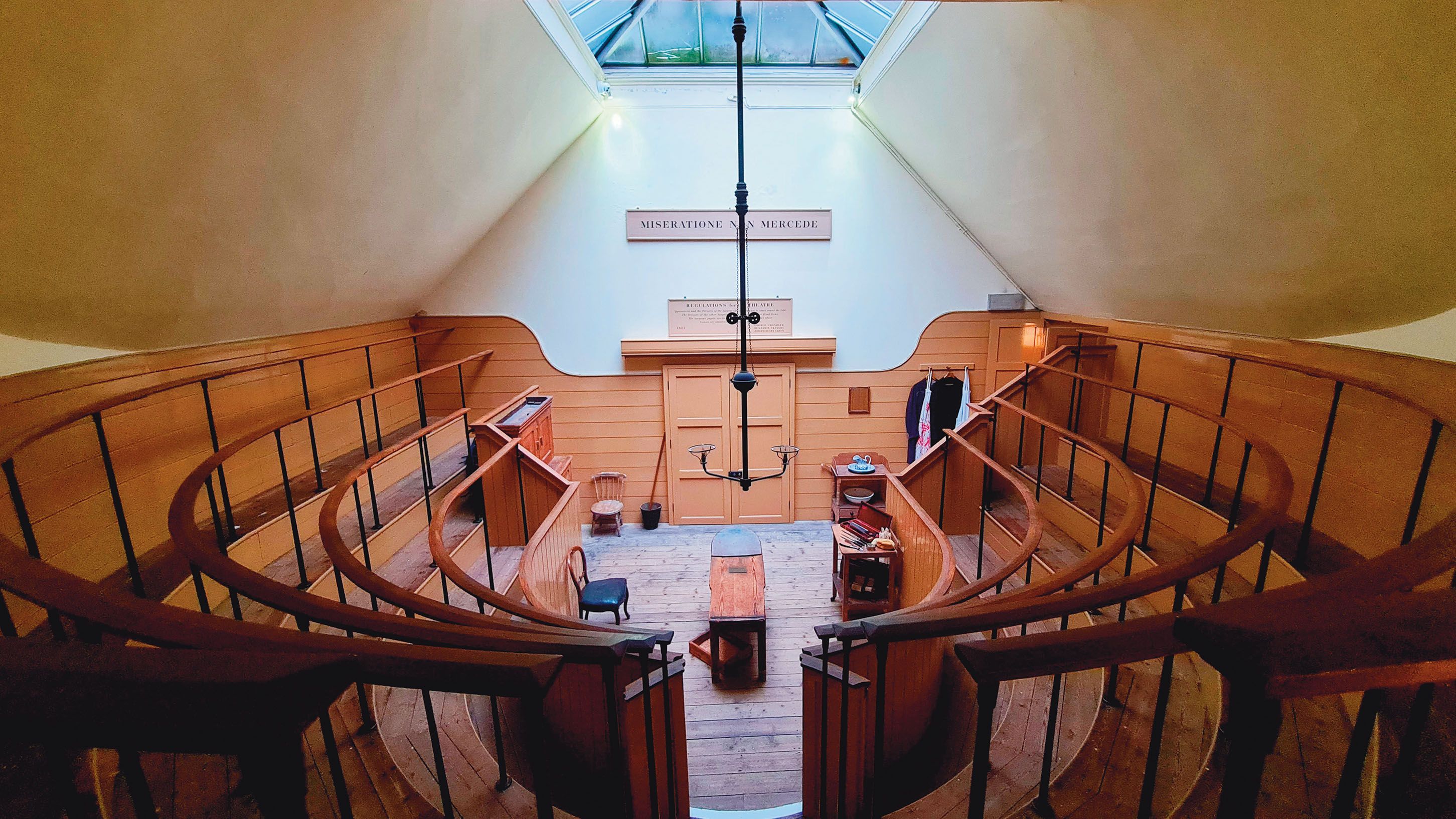 London working theatre—the oldest in Europe—goes below the knife for main restoration