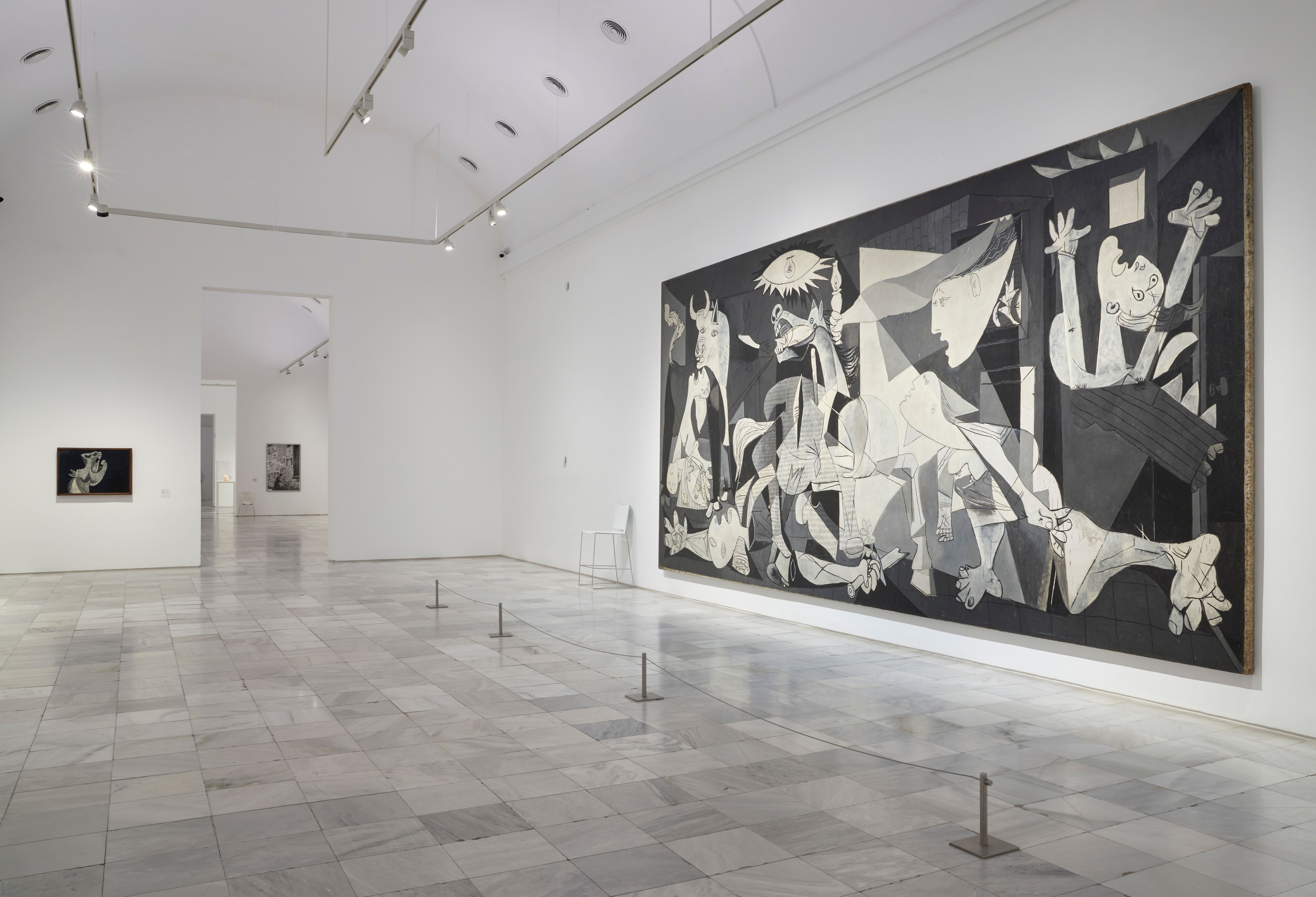 Photo ban lifted on Picasso s Guernica after 30 years