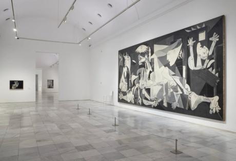  Photo ban lifted on Picasso’s Guernica after 30 years 