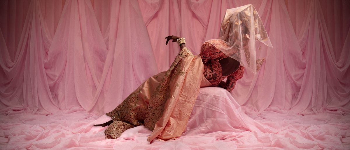 Lakin Ogunbanwo, e wá wo mi (come look at me, 2019) Courtesy of Whatiftheworld