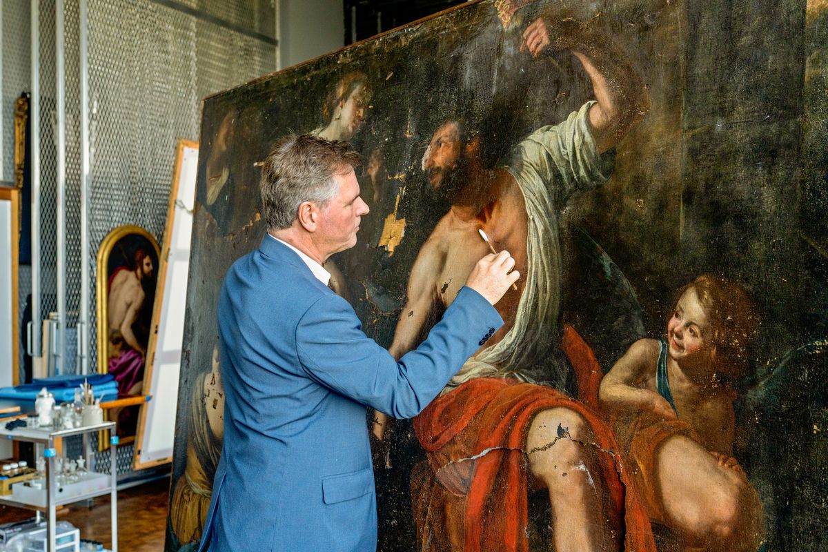 Restoration of Artemisia Gentileschi's Hercules and Omphale at the Getty Photo by Cassia Davis. © 2022 J. Paul Getty Trust / Sursock Palace Collections, Beirut, Lebanon