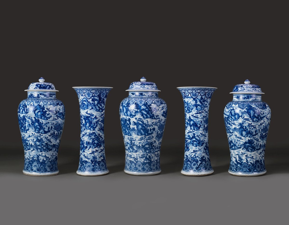 White porcelain decorated in underglaze blue. Jingdezhen Kilns, Jiangxi Province Qing Dynasty, Kangxi Period (1662-1722), CA. 1700
Courtesy of Albuquerque Foundation