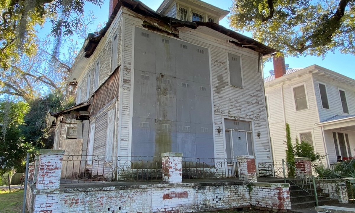 Efforts to restore dilapidated house museum of African American art in Savannah, Georgia get significant boost