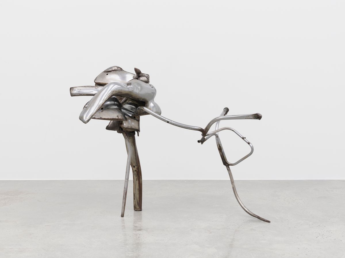 In Richard Hunt’s Opposed Forms, one of his early works from 1965, a knot of solid-looking steel that looks vaguely human rests on spindly legs, creating a surreal object with overtones of science-fiction

Photo: © On White Wall; © 2025 The Richard Hunt Estate/ARS, NY and DACS, London