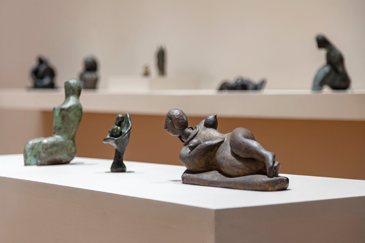 The exhibition traces Cabrera’s treatment of the human figure, space and movement over 70 years, working with materials like volcanic stone, terracotta and bronze. During Art Week, a dance performance accompanies the show Gerardo Landa/Eduardo López; courtesy Museo del Palacio de Bellas Artes