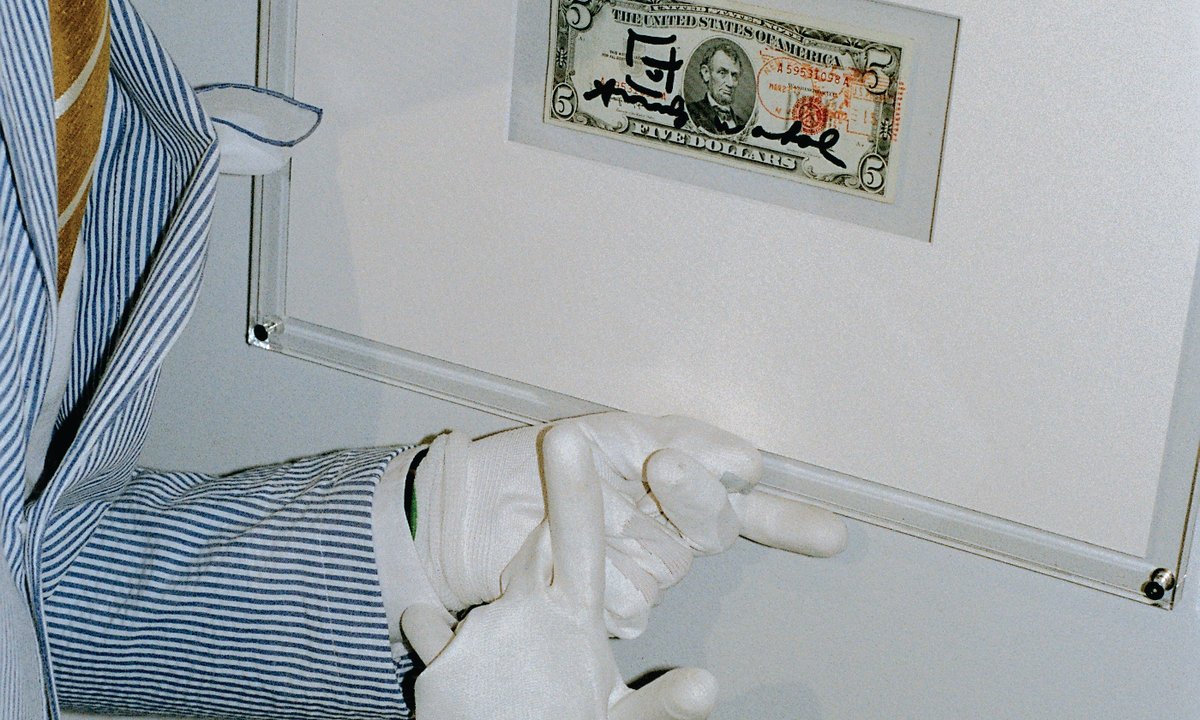 اربح لوحة Warhol مقابل 12 دولارًا: فاتورة بالدولار لفنان البوب متضمنة في السحب في نادي بازل الاجتماعي – اربح لوحة Warhol مقابل 12 دولارًا: فاتورة بالدولار لفنان البوب متضمنة في السحب في نادي بازل الاجتماعي –