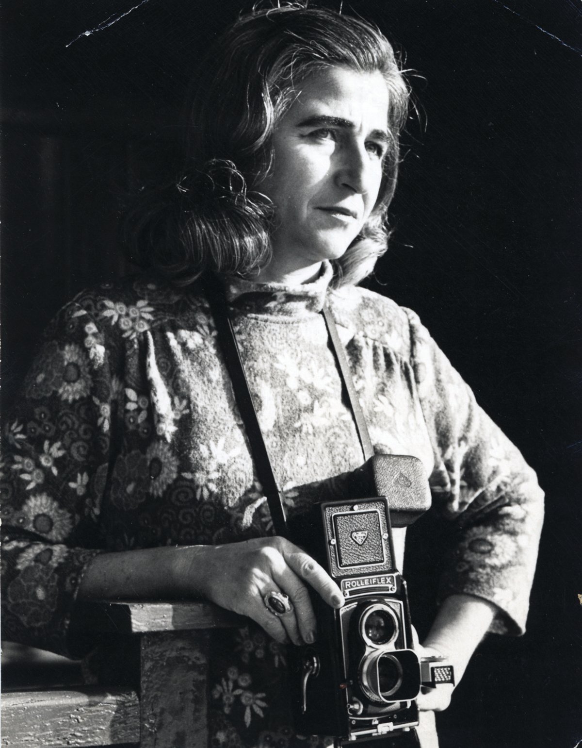 Dorothy Bohm at the Institute of Contemporary Arts, London, in 1969
© Estate of Dorothy Bohm