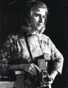 ‘The sharp perception only a woman can bring to observing other women’: Dorothy Bohm’s photographs go on show at Lee Miller’s former home