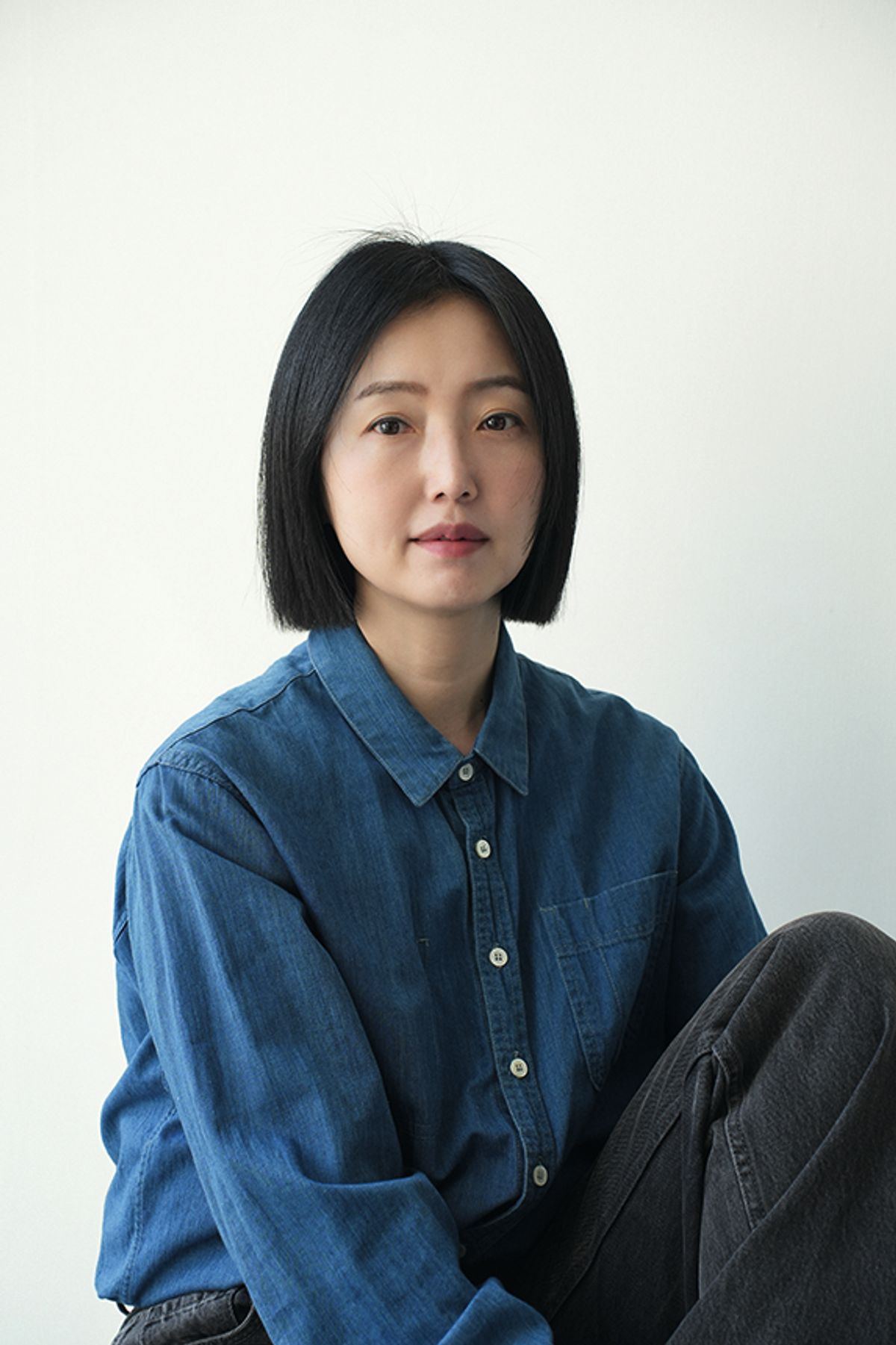 Im Youngzoo explores human behaviour in her video installation Calming Signal, created for this year’s Frieze Seoul Courtesy of Frieze
