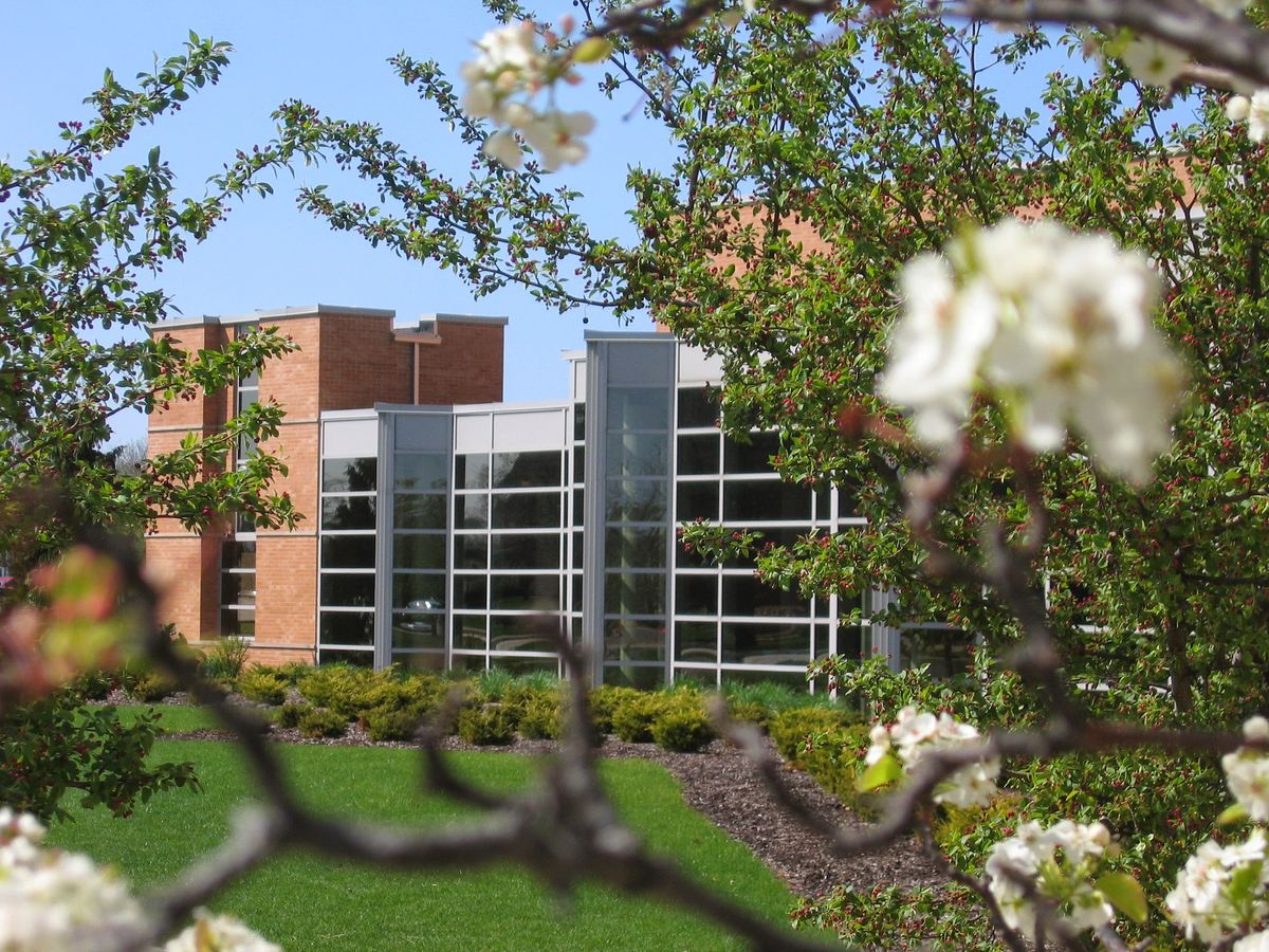 The Valparaiso University Center for the Arts, which houses the Brauer Museum of Art Photo by Runner1928, via Wikimedia Commons