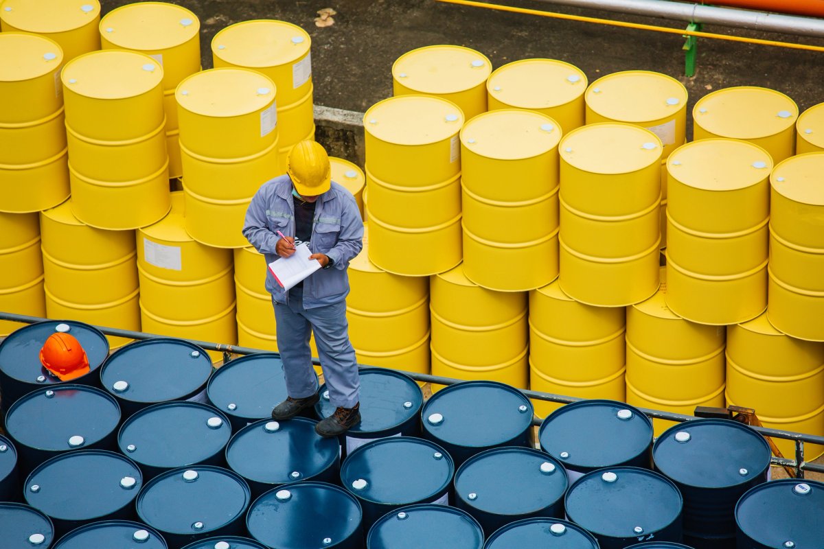 Over a barrel? There are parallels between the way the oil market worked in the 1980s with how the art market works now Photo: chitsanupong