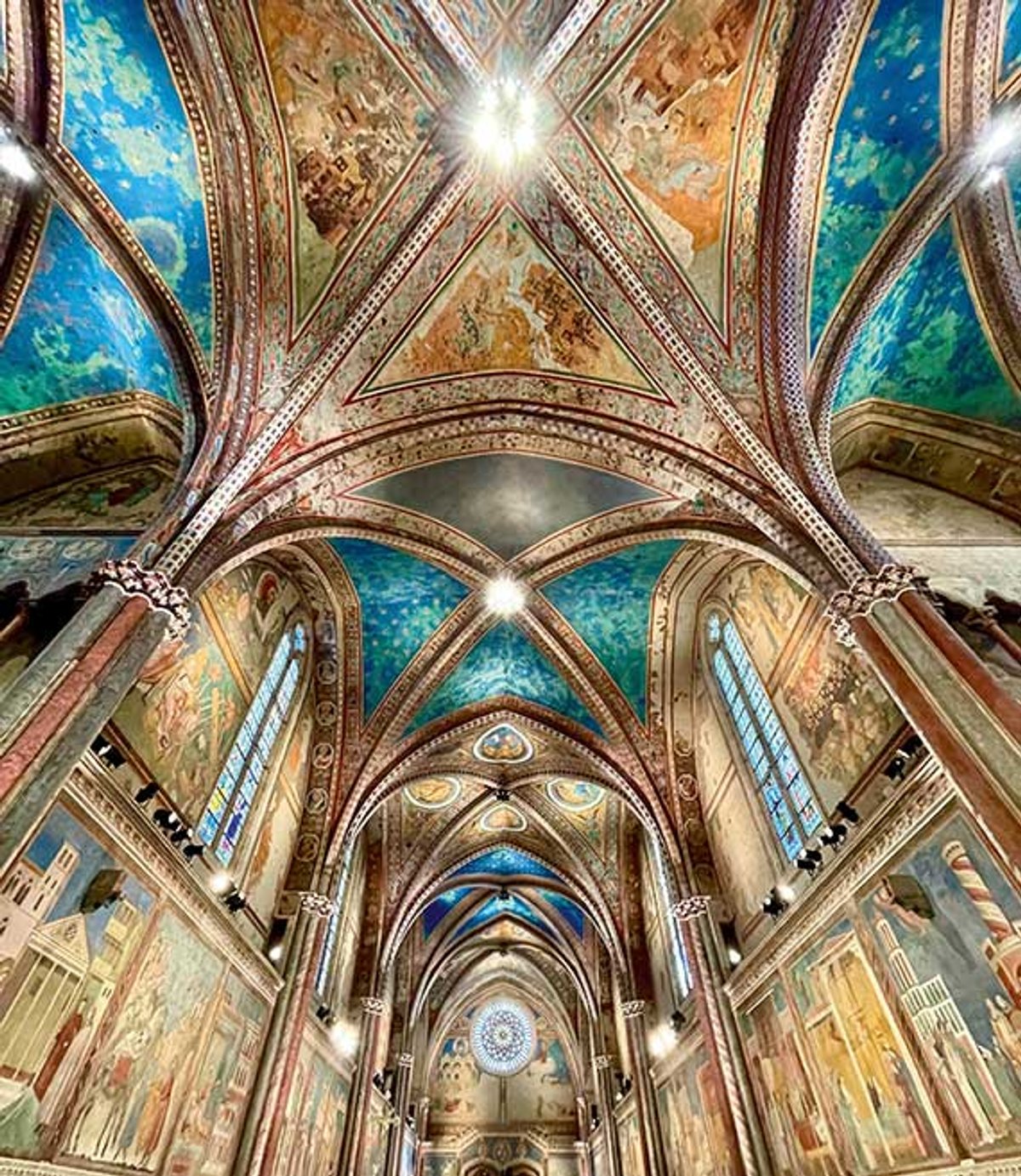 Cimabue’s fresco in the Basilica di San Francesco in Assisi was broken into tens of thousands of pieces Photo: Ikare