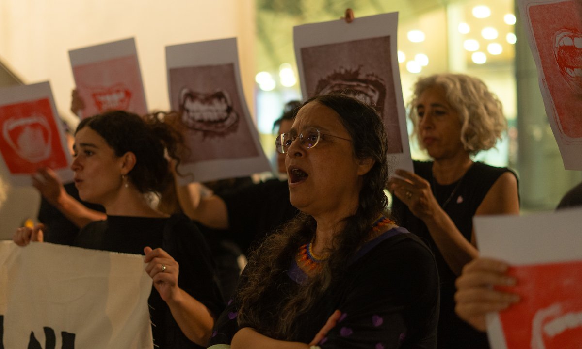 Cultural workers in Tel Aviv stage silent protest against ‘the destruction of Gaza’ – The Art Newspaper Cultural workers in Tel Aviv stage silent protest against ‘the destruction of Gaza’ – The Art Newspaper