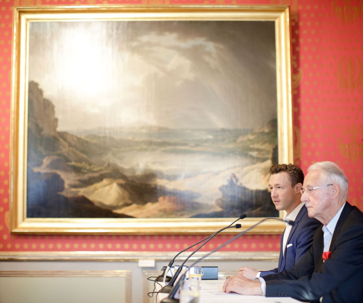 Karlheinz Essl, founder of the Baumax chain of DIY shops, and Austria's culture minister Gernot Blümel at the press conference at the Albertina BKA/ Andy Wenzel