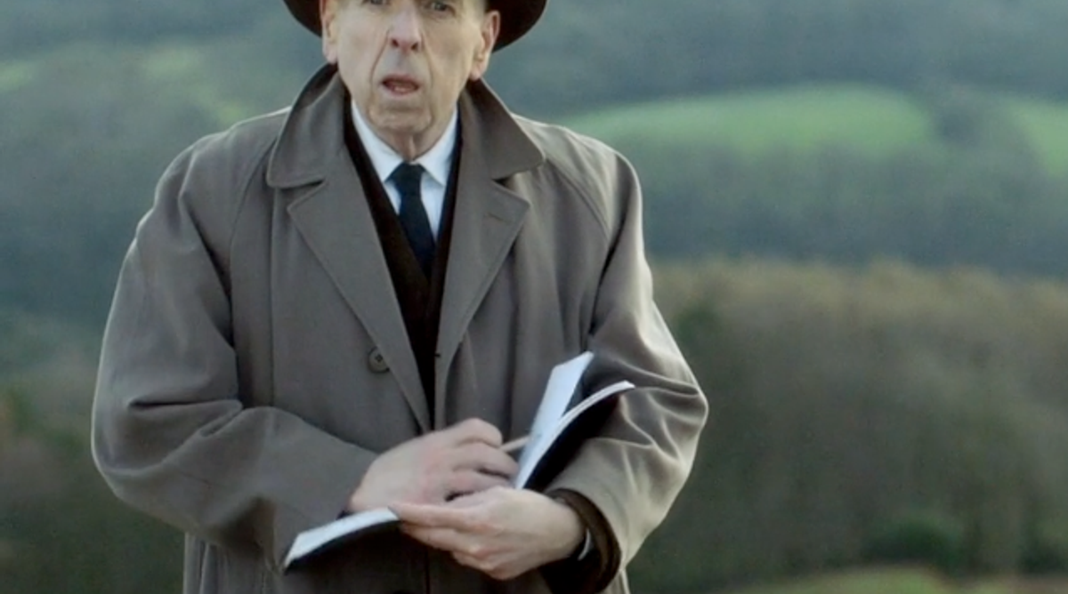 Timothy Spall playing L.S. Lowry in the film Mrs Lowry & Son