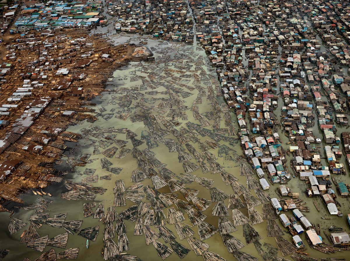 Edward Burtynsky, Saw Mills #2, Lagos, Nigeria (2016) © Edward Burtynsky, courtesy Flowers Gallery, London / Nicholas Metivier Gallery, Toronto
