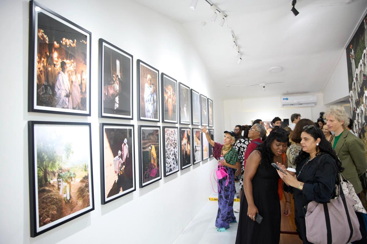 Accra Cultural Week guests at Dikan Center, a non-profit photographic library housing around 30,000 books and a gallery

Photo: Nii Odzenma. Courtesy of Gallery 1957