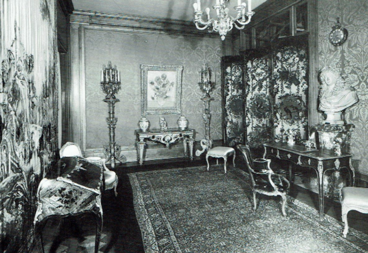 Van Gogh's Tokyo Sunflowers Was it a Nazi forced sale? And is the