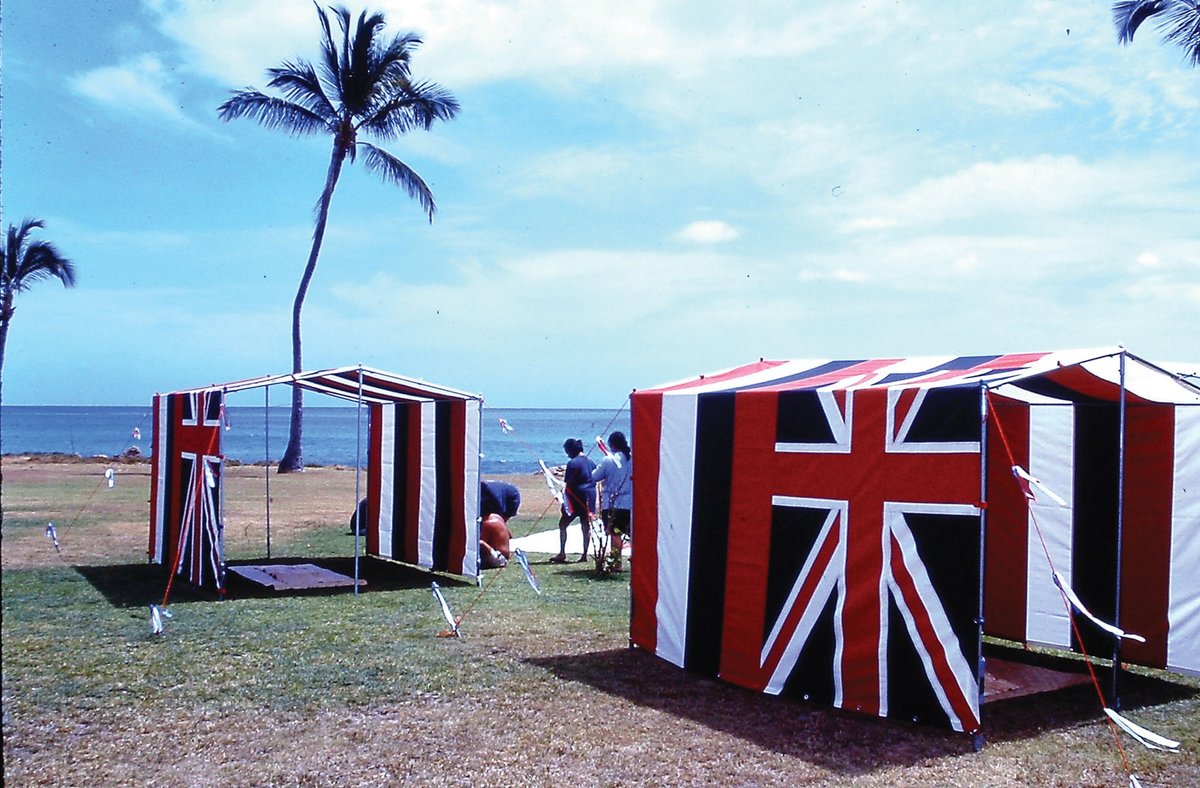 Bernice Akamine’s work Ku’u One Hanau (1999) aimes to raise awareness of Hawaii’s homelessness problem © Photo courtesy of the artist