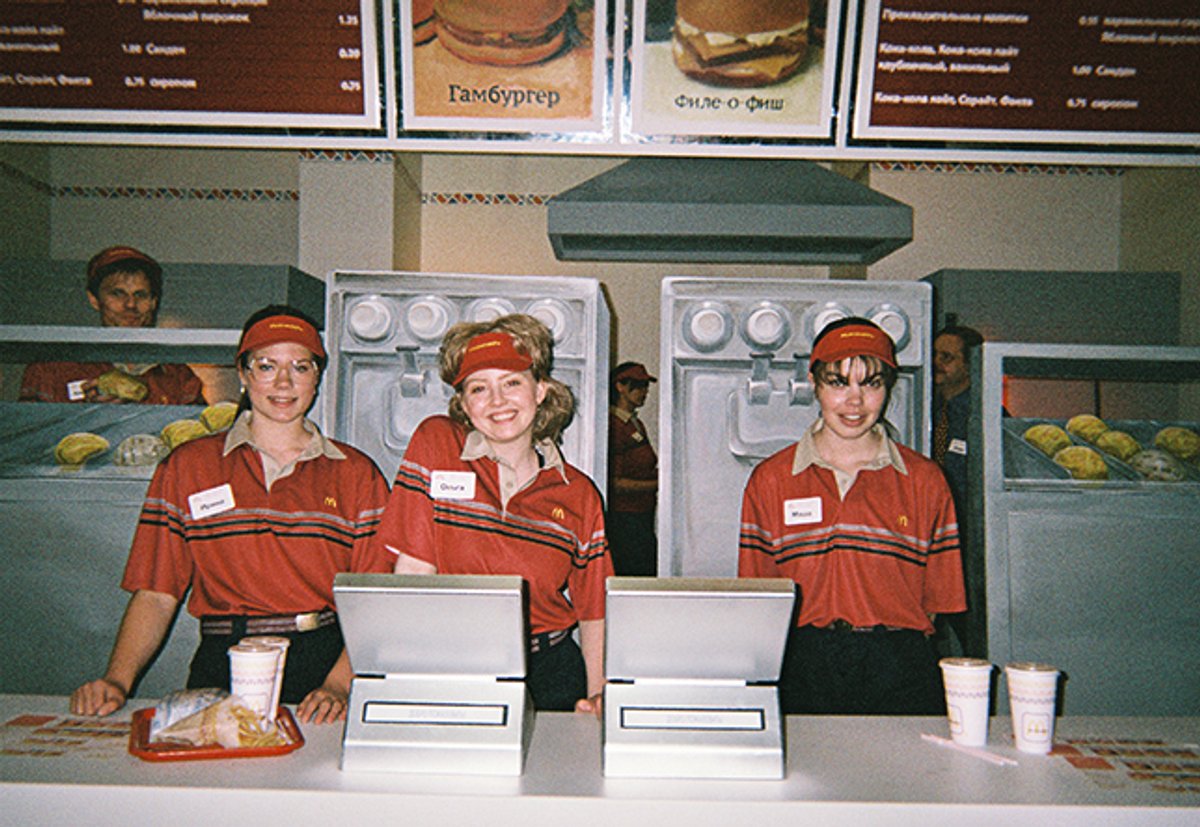 Ragnar Kjartansson restaged an image of servers at the first McDonald’s in Russia
Courtesy of i8 gallery