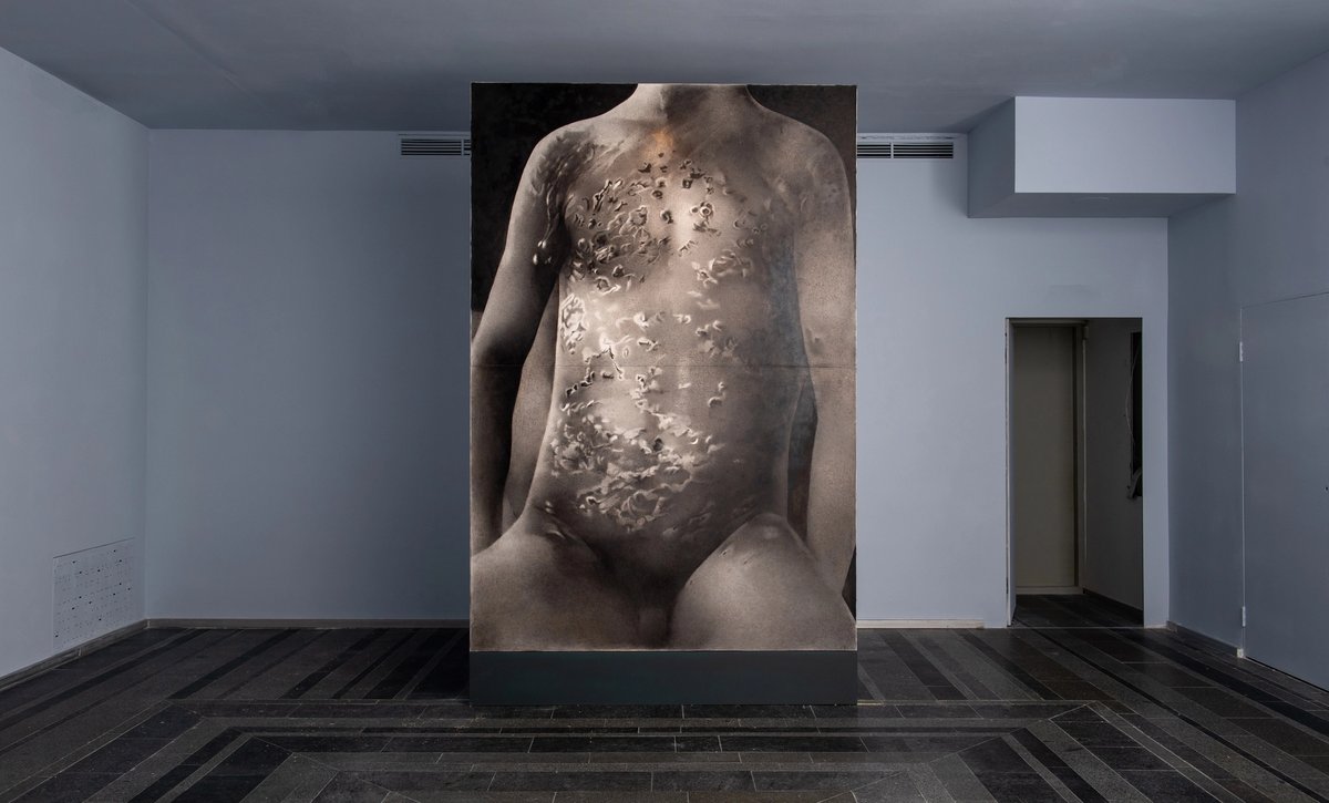 Krystyna Melnyk's In Front Of The Pain (2022) Courtesy of the PinchukArtCentre © 2022; Photo: Sergey Illin